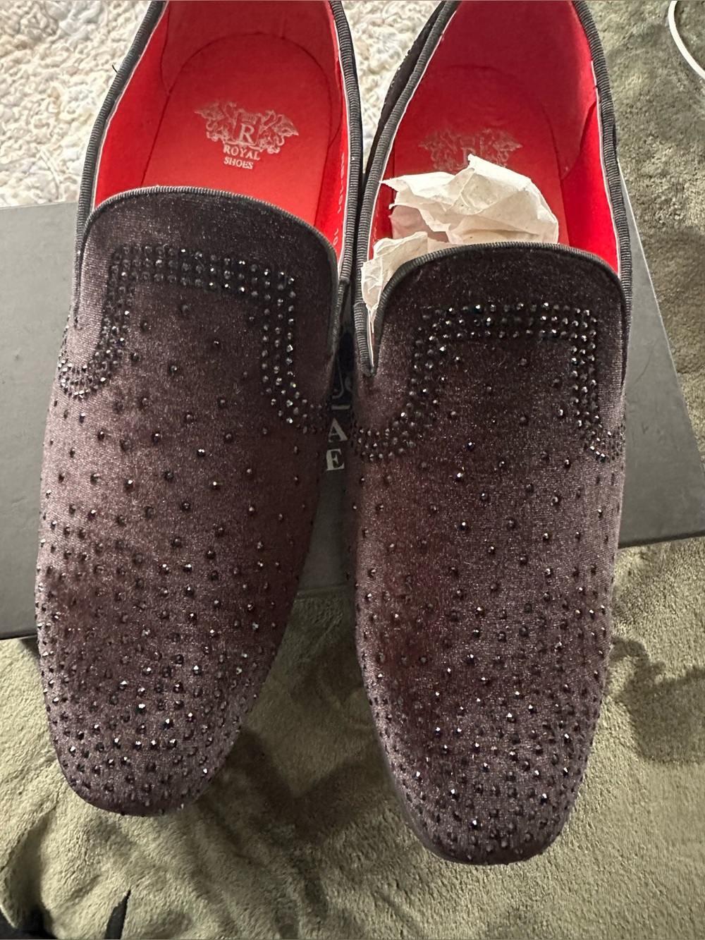 NEW !!! Men’s Velvet Embellished Slip-On Loafers in Black.